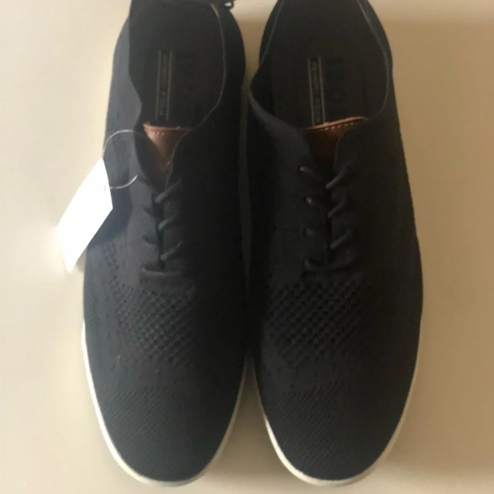IZOD MEMORY FOAM BLACK